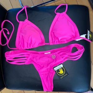 👙BODY GLOVE👙⭐️HOST PIC⭐️NEW⭐️